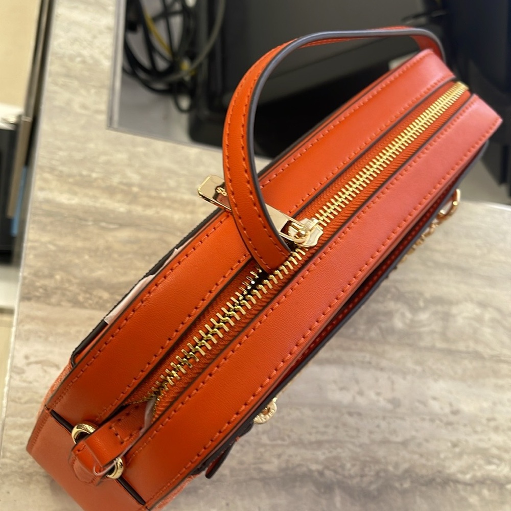 MICHAEL KORS Jet Set Large Ombré Signature Logo Crossbody EW ZP CHAIN XBDY Bag - Picture 2 of 16